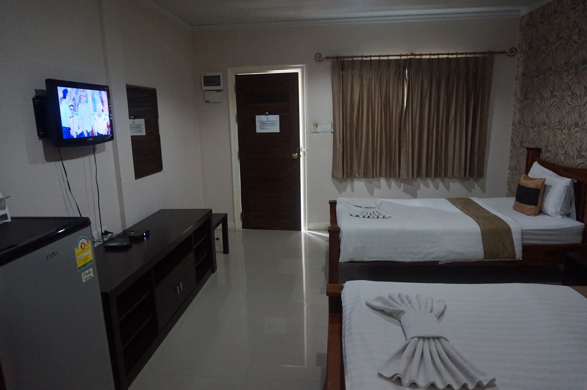 The Park Nangrong Resort Exterior photo